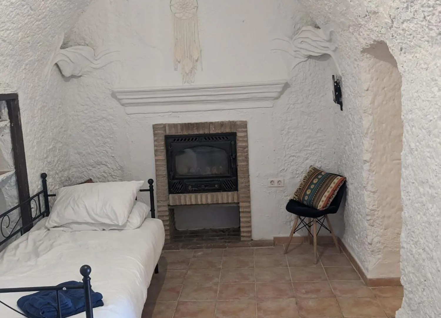 Cuevas Barrio Las Santas Huescar Apartment