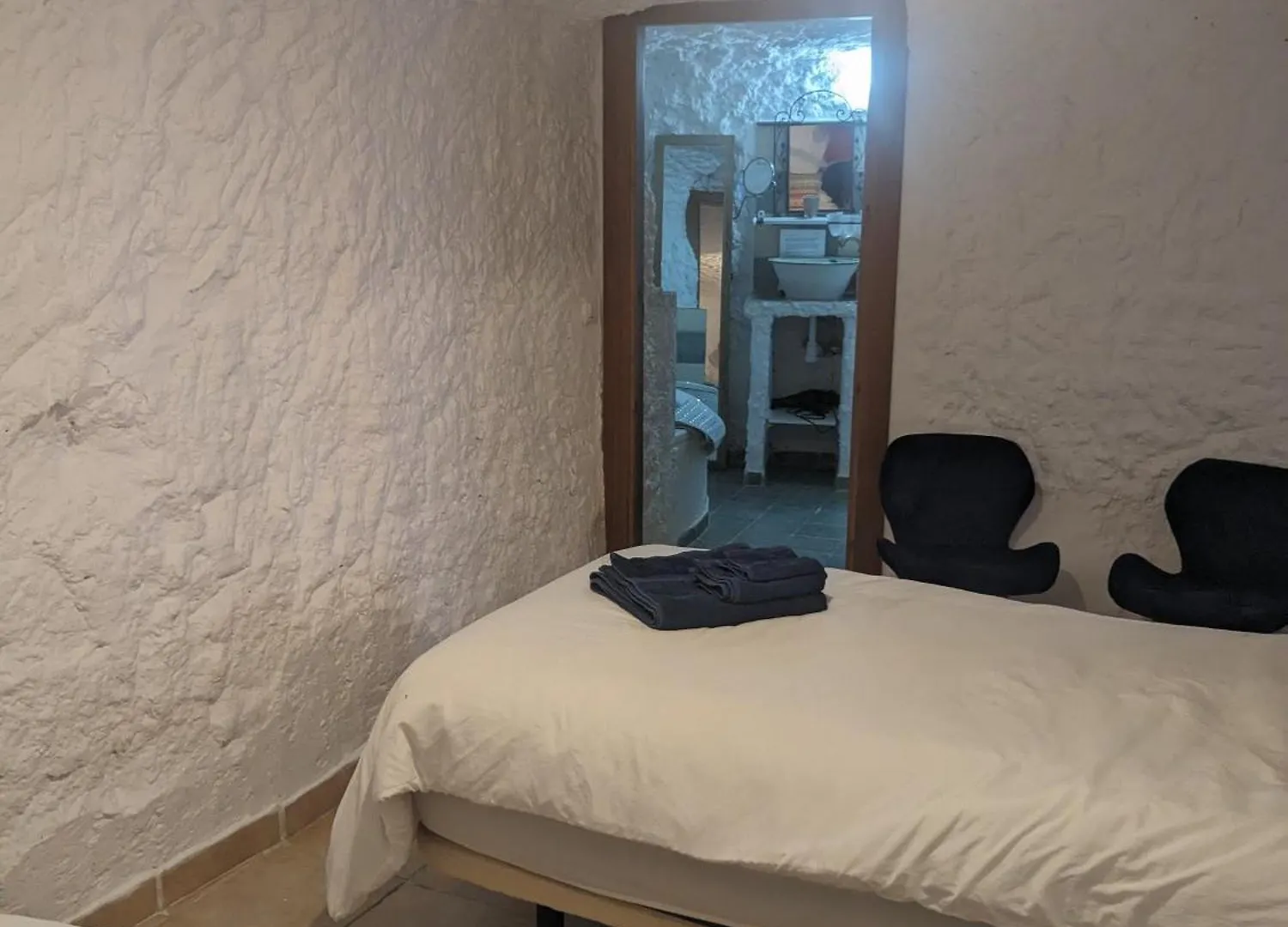 Cuevas Barrio Las Santas Huescar Apartment