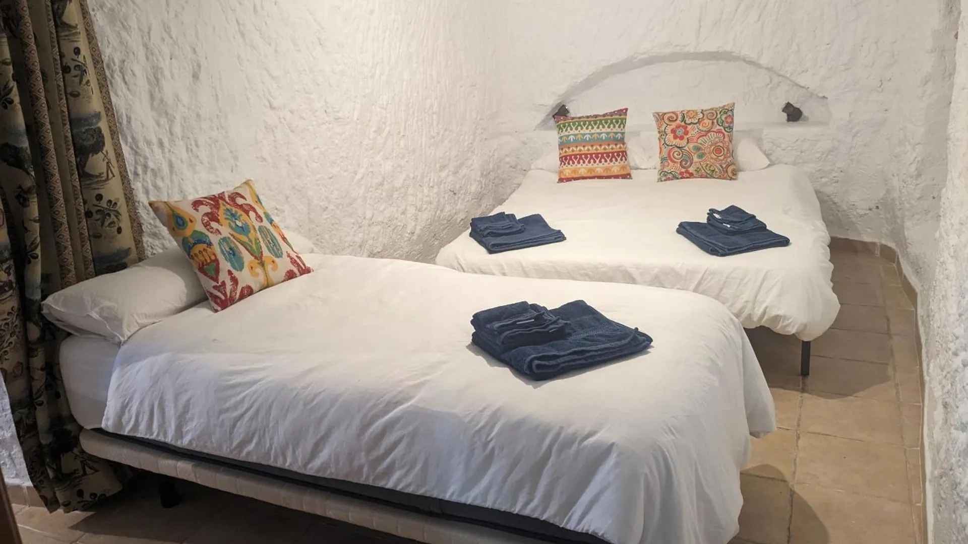 Apartment Cuevas Barrio Las Santas Huescar