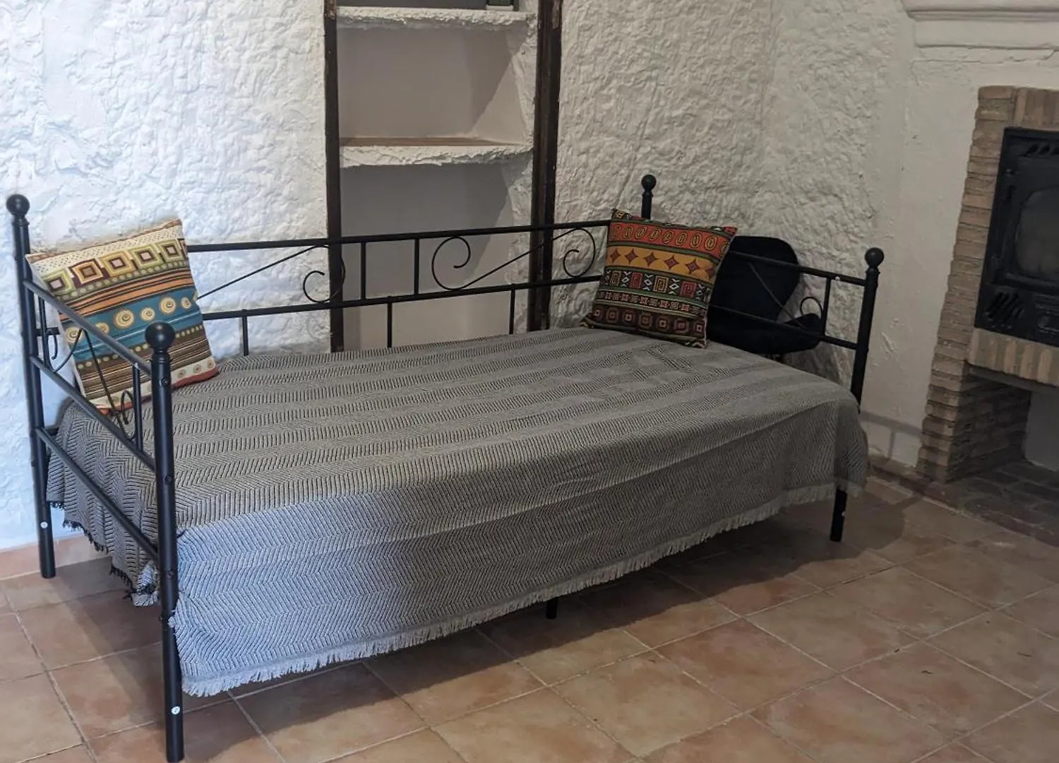 Apartment Cuevas Barrio Las Santas Huescar